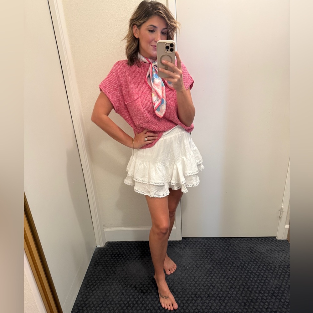069- Elegant White Ruffle Skort - Picture 2 of 4
